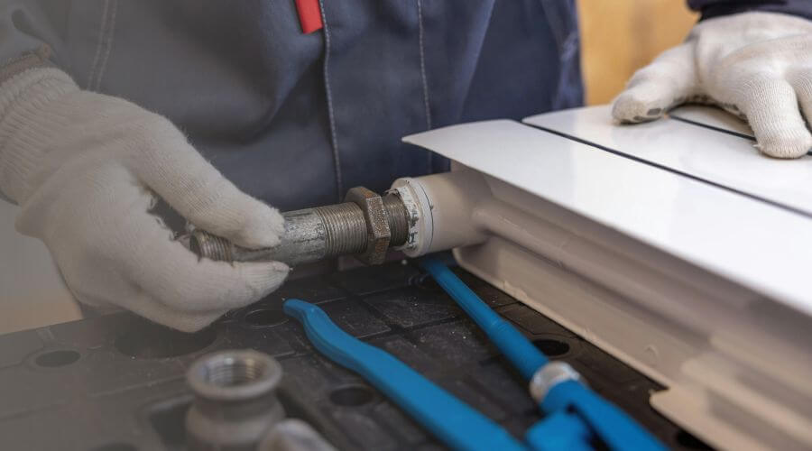 Expert burst pipe repair services in Merryville, LA